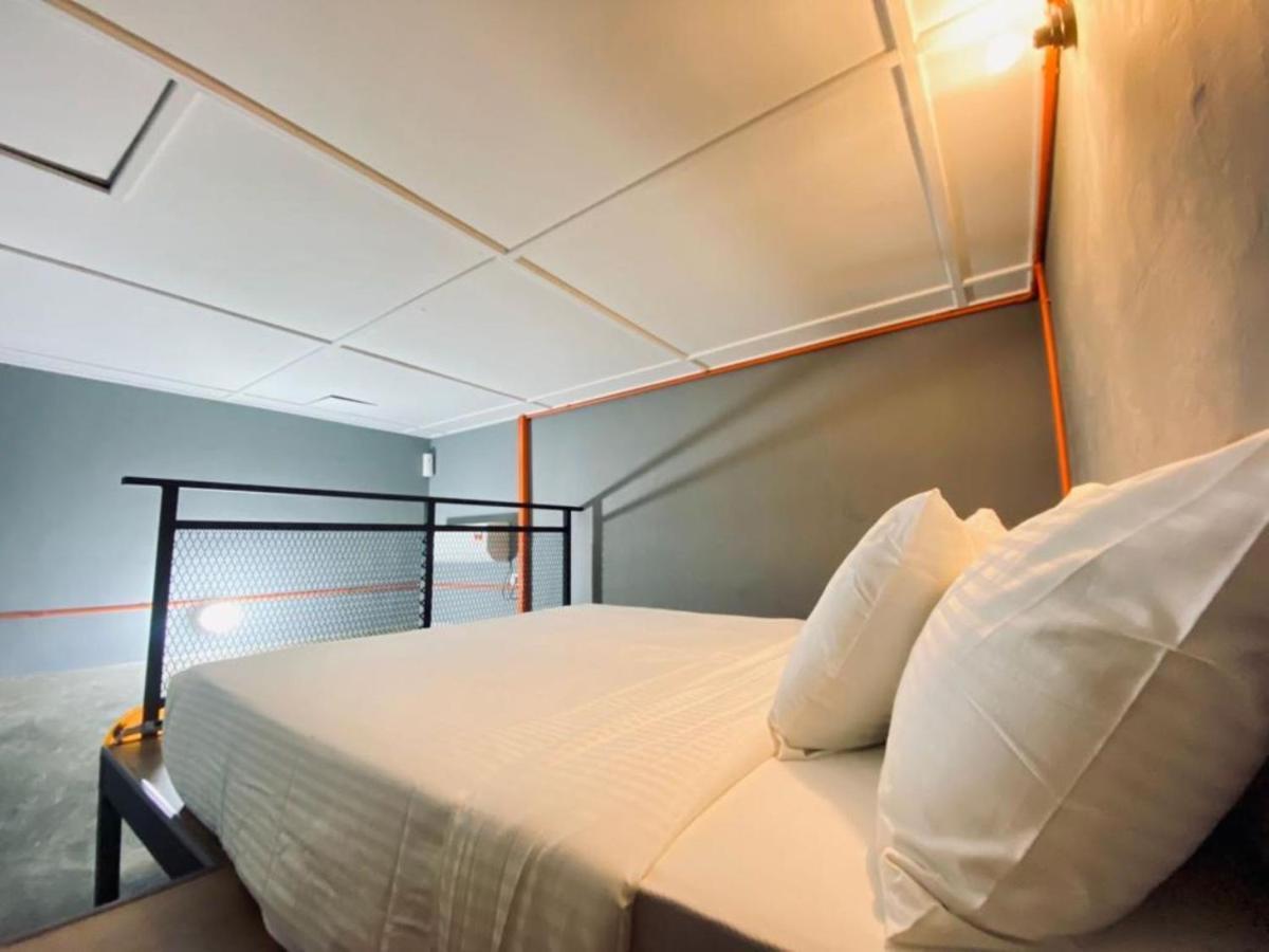 Ardour Lodge "A" Wing Tanjung Bungah  Exteriör bild