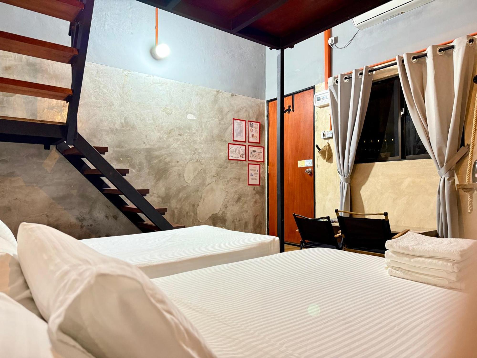 Ardour Lodge "A" Wing Tanjung Bungah  Exteriör bild